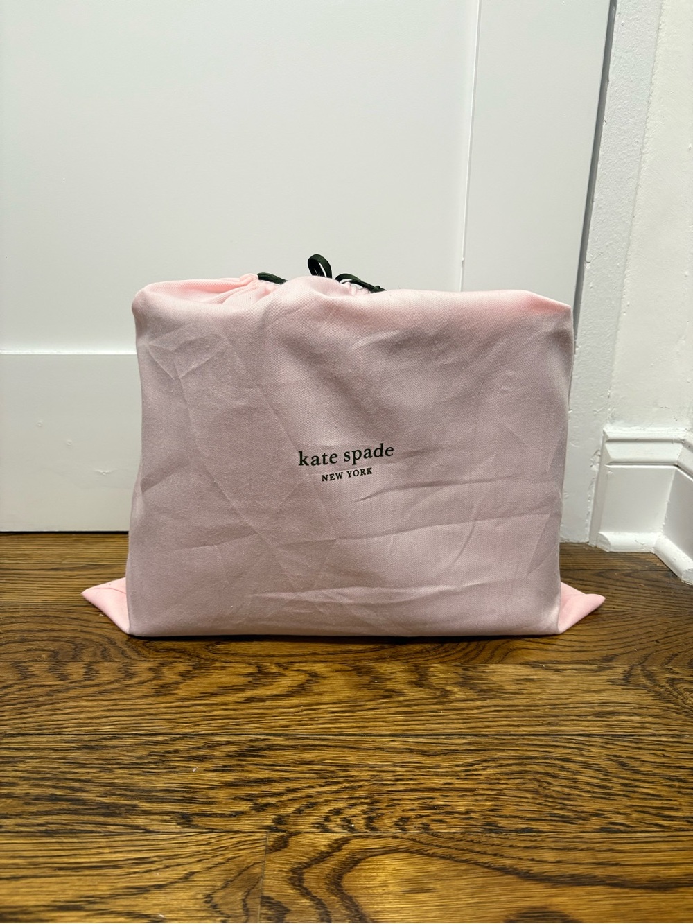 kate spade Molly Large Black Leather Tote with light pink interior - Picture 5 of 6